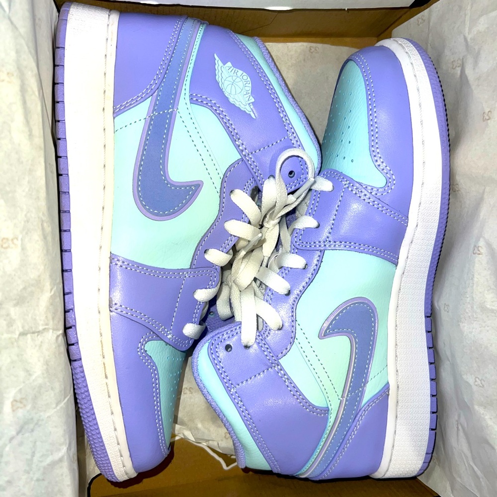 Jordan 1 Mid